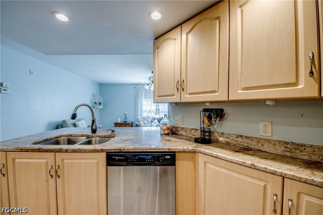 2 Bed Condominium for Sale in Coral Cove, photo 26