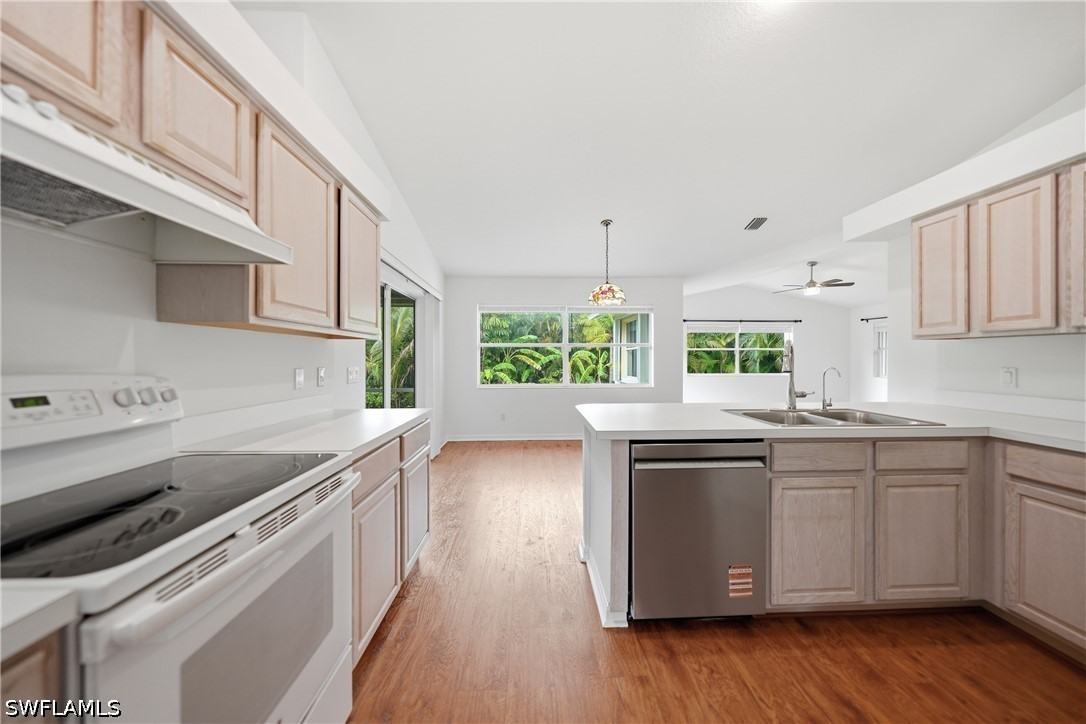 3 Bed SingleFamilyResidence for Sale in Fernwalk, FL — photo 26