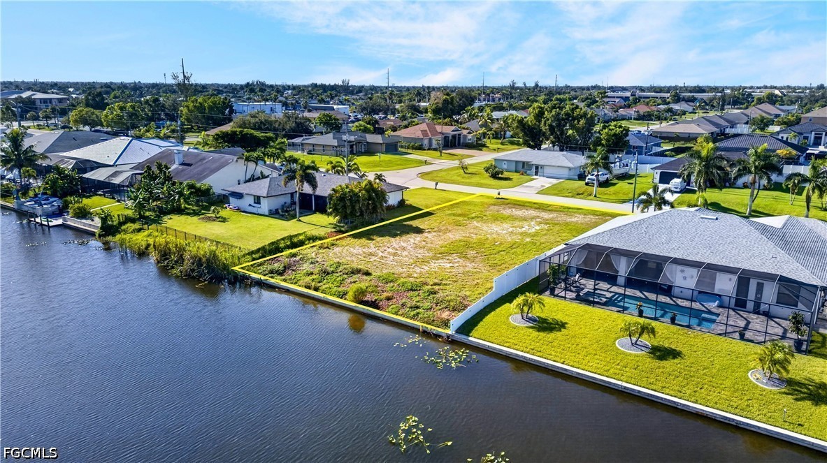 Waterfront Home for Sale in Cape Coral, photo 26