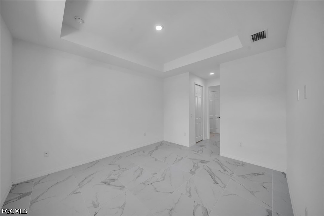 4 Bed SingleFamilyResidence for Sale in Lehigh Acres, photo 26