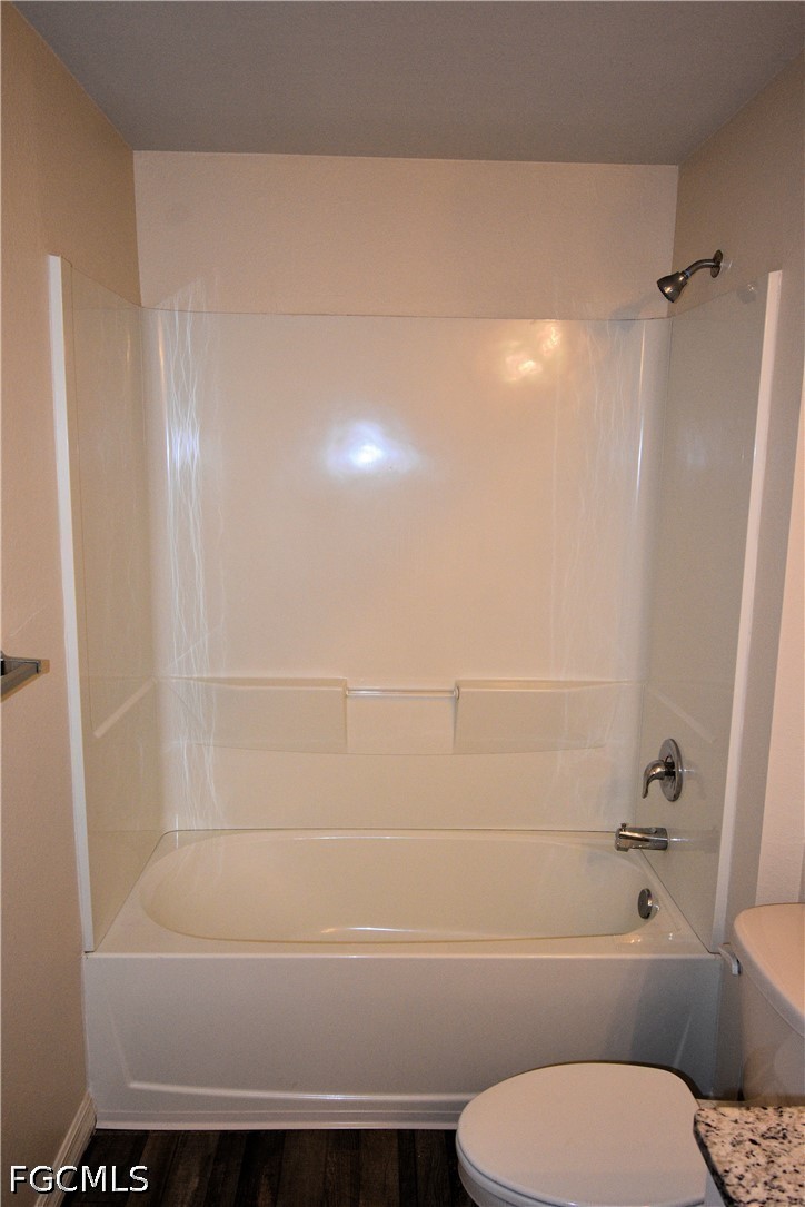 4 Bed SingleFamilyResidence for Sale in Cape Coral, photo 26