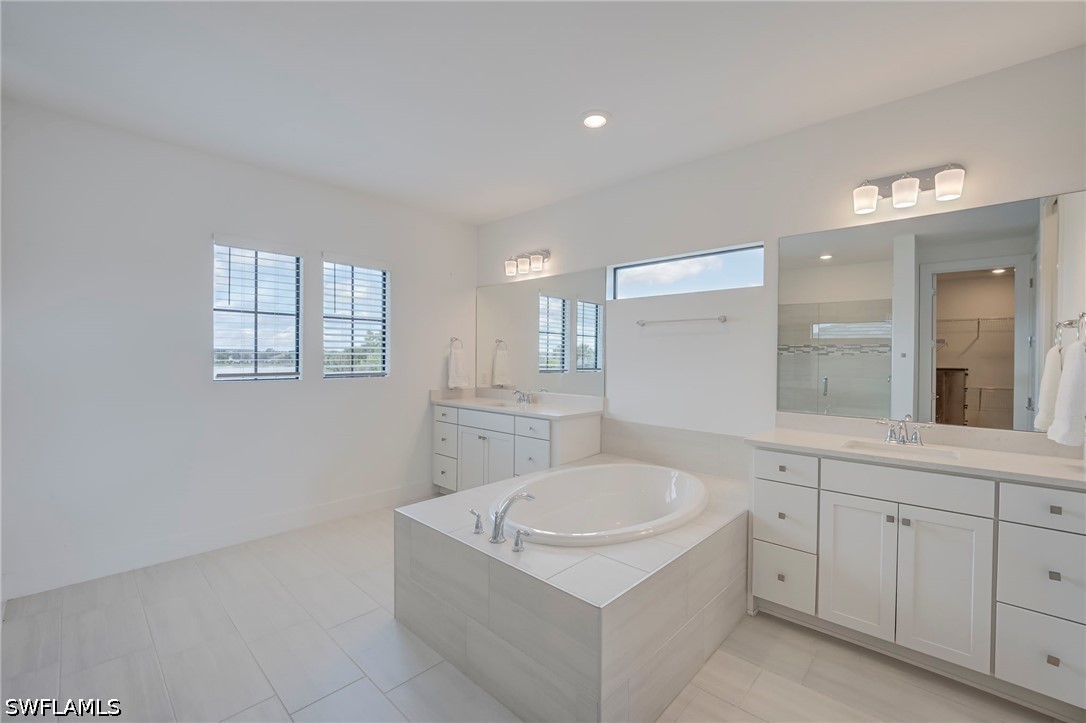 5 Bed Pool Home for Sale in Avalon Park, photo 26