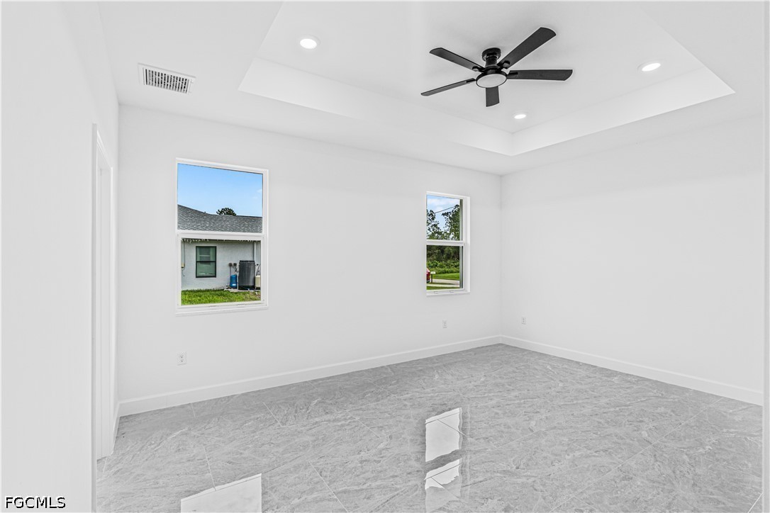 3 Bed SingleFamilyResidence for Sale in Lehigh Acres, photo 26