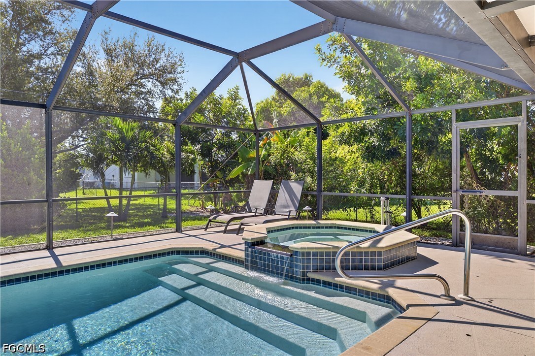 3 Bed Pool Home for Sale in Cape Coral, photo 26