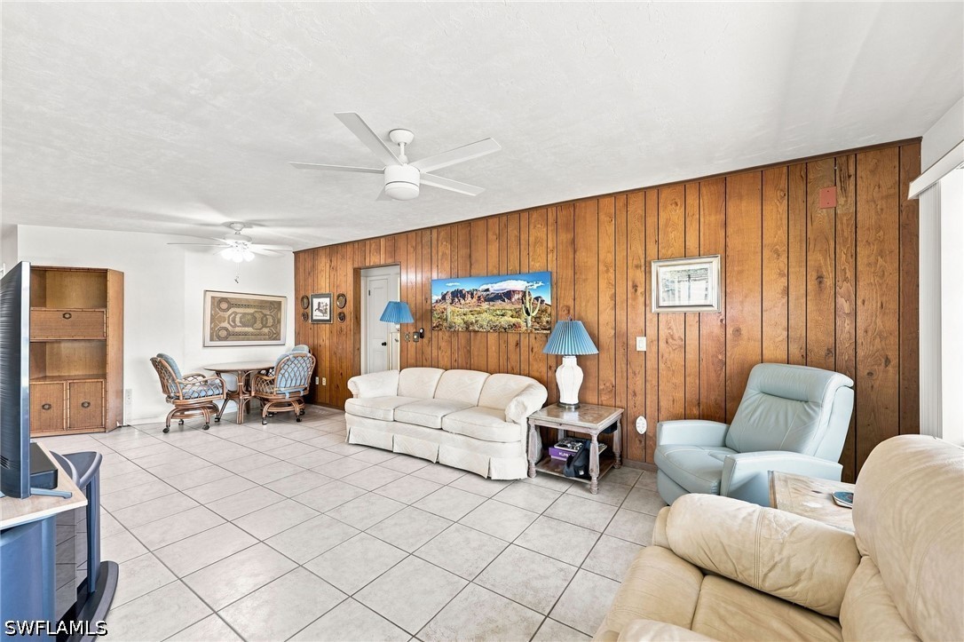 3 Bed Pool Home for Sale in Park Shore, photo 26