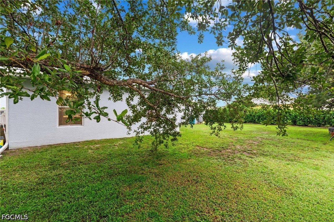 3 Bed SingleFamilyResidence for Sale in Cape Coral, photo 26