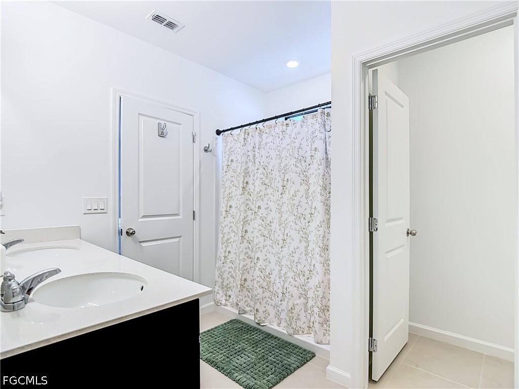 4 Bed SingleFamilyResidence for Sale in Caloosa Cove, photo 26