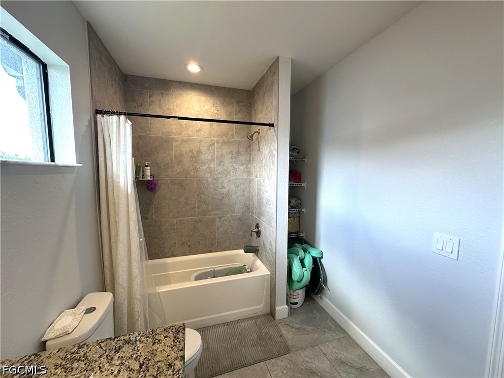 3 Bed SingleFamilyResidence for Sale in Lehigh Acres, photo 26