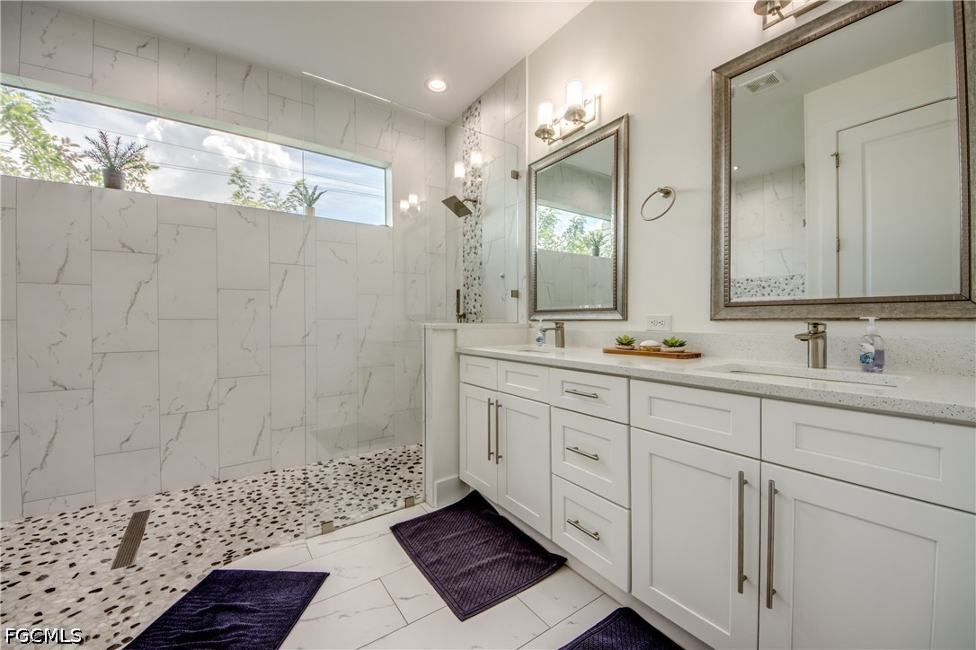 3 Bed Pool Home for Sale in Cape Coral, photo 26