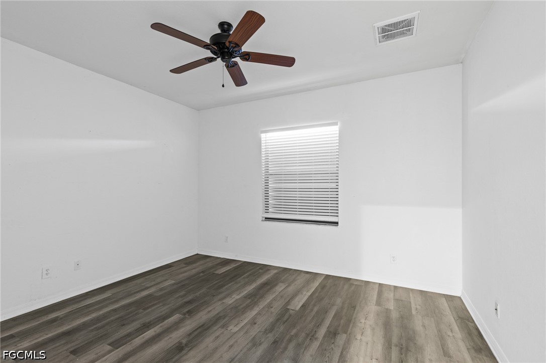 3 Bed SingleFamilyResidence for Sale in Cape Coral, photo 26