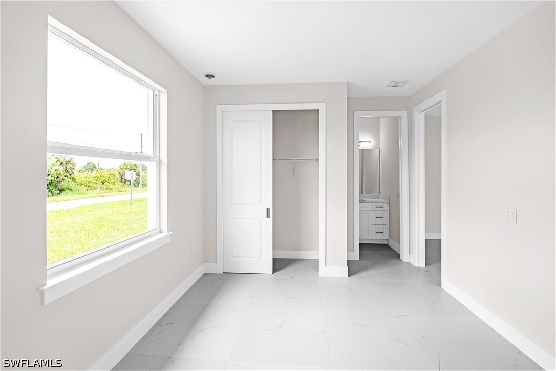 4 Bed SingleFamilyResidence for Sale in Lehigh Acres, photo 26
