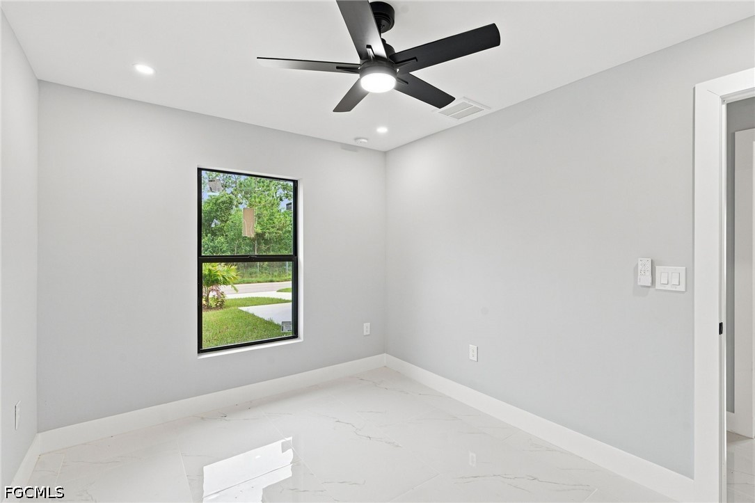 3 Bed Attached for Sale in Lehigh Acres, photo 26