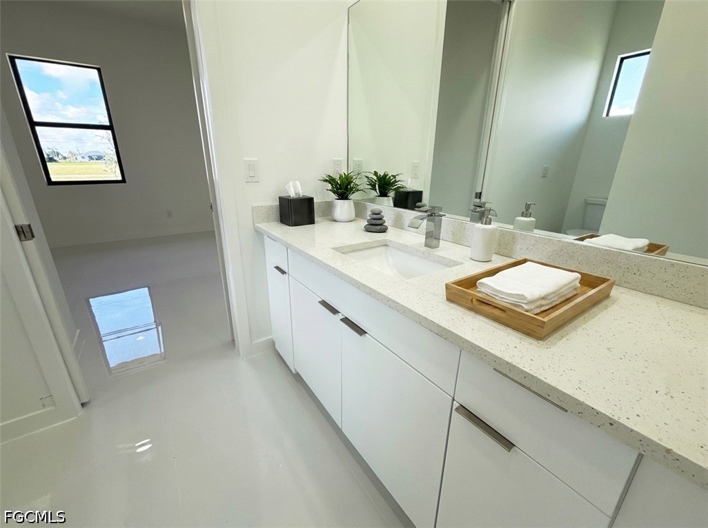 4 Bed SingleFamilyResidence for Sale in Cape Coral, photo 26