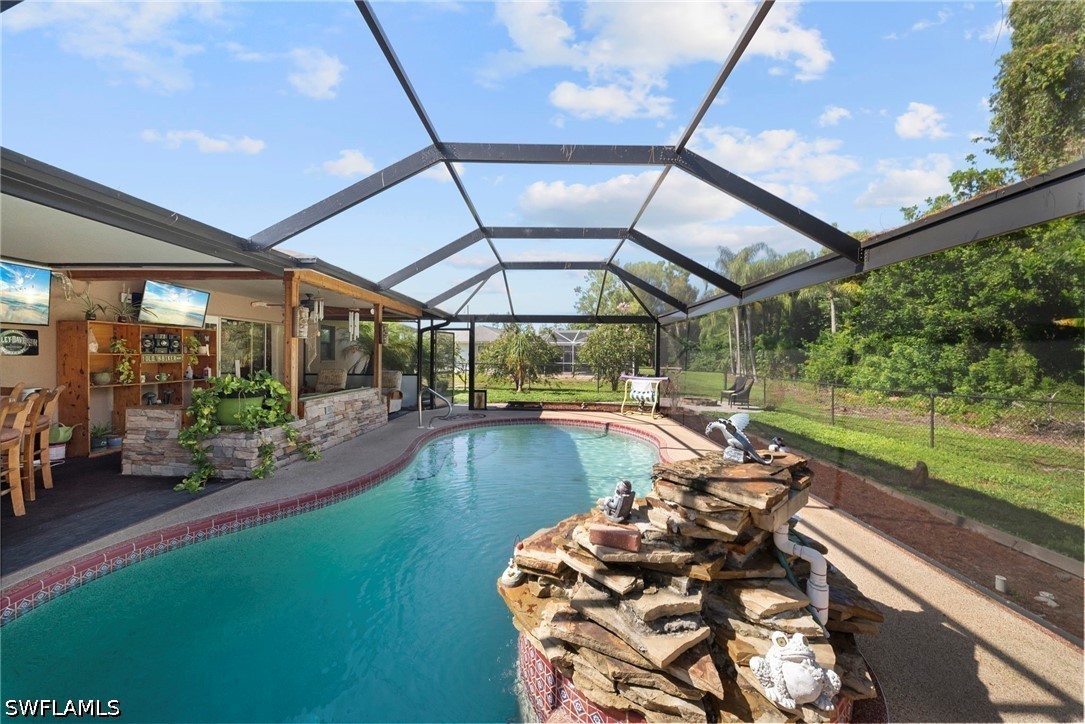 3 Bed Pool Home for Sale in San Carlos Park, photo 26