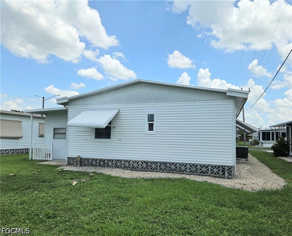 2 Bed ManufacturedHome for Sale in North Fort Myers, photo 26