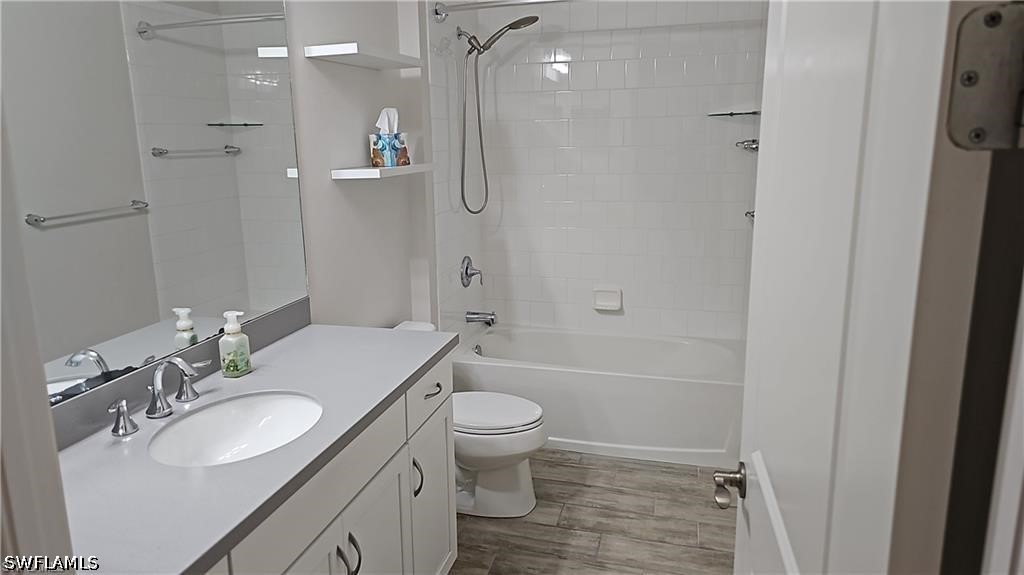 3 Bed Attached for Sale in Naples, photo 26