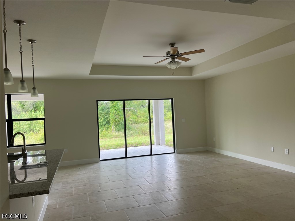 3 Bed SingleFamilyResidence for Sale in Lehigh Acres, photo 26