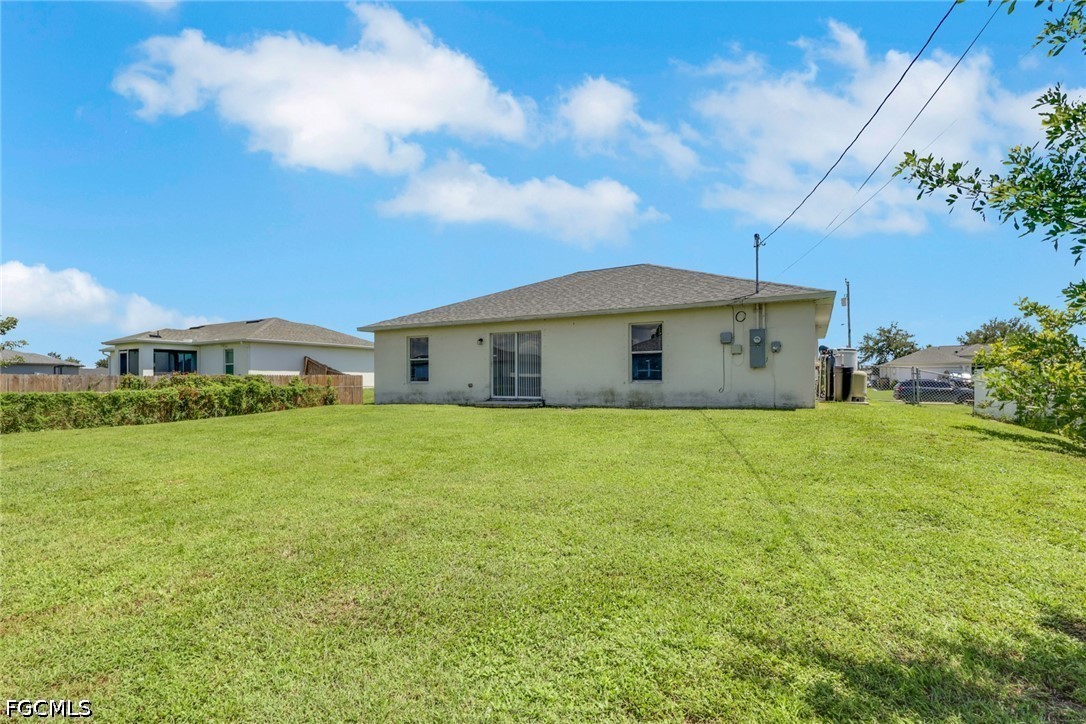 3 Bed SingleFamilyResidence for Sale in Cape Coral, photo 26