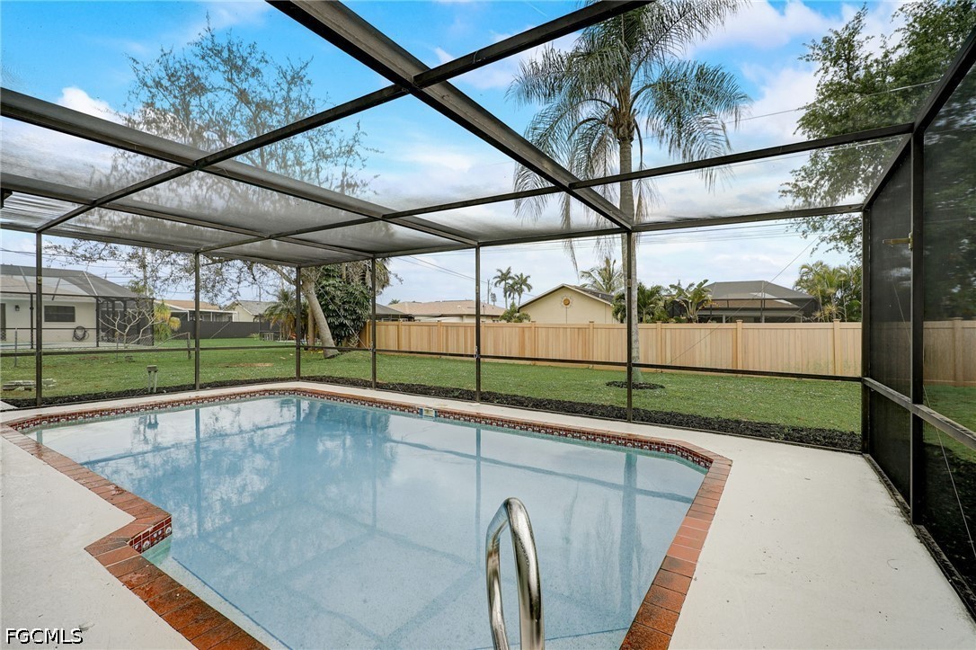 3 Bed Pool Home for Sale in Cape Coral, photo 26