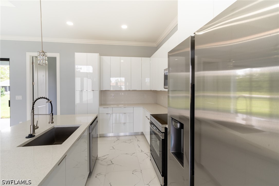 4 Bed SingleFamilyResidence for Sale in Lehigh Acres, photo 26