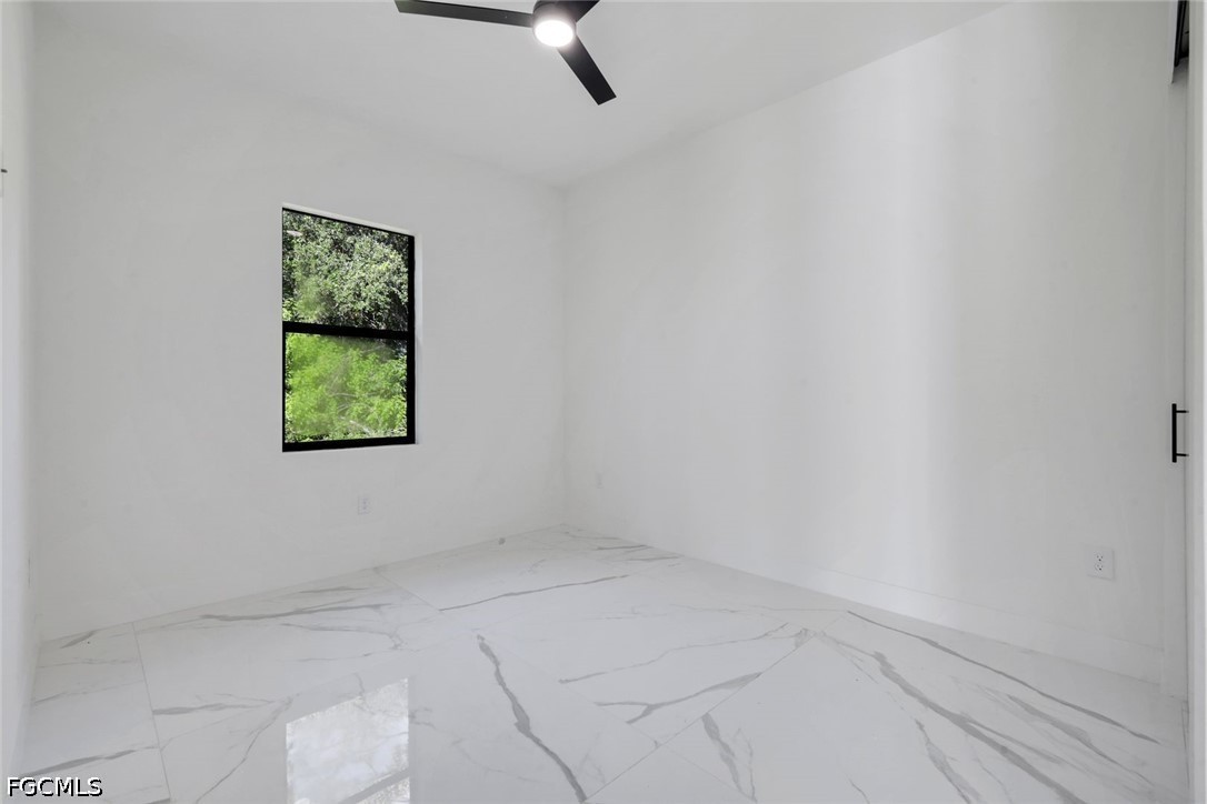 4 Bed SingleFamilyResidence for Sale in Labelle, photo 26