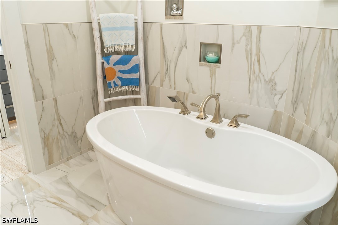 3 Bed Pool Home for Sale in Verona Walk, photo 26