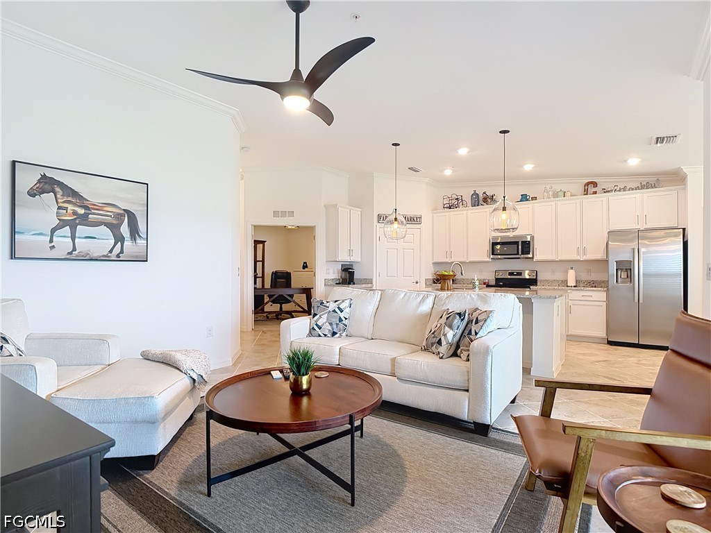 2 Bed Condominium for Sale in Babcock National, photo 26