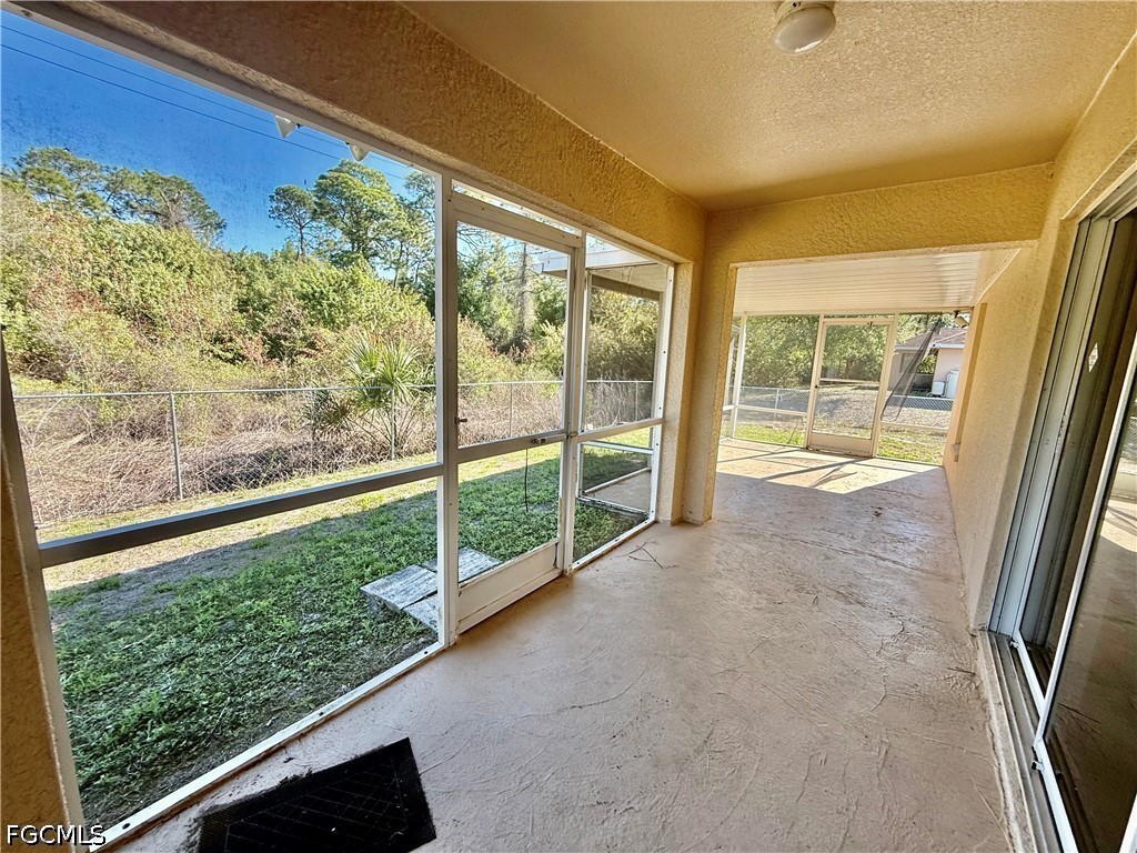 3 Bed SingleFamilyResidence for Sale in Lehigh Acres, photo 26