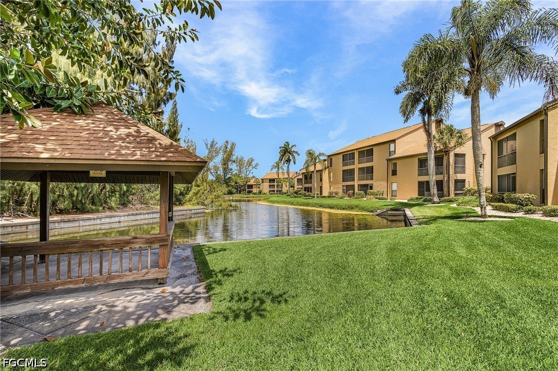 2 Bed Waterfront Home for Sale in Fort Myers, photo 26