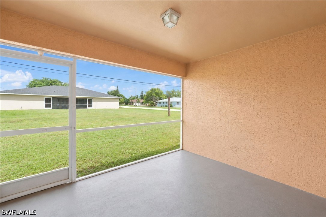 6 Bed Duplex for Sale in Cape Coral, photo 26