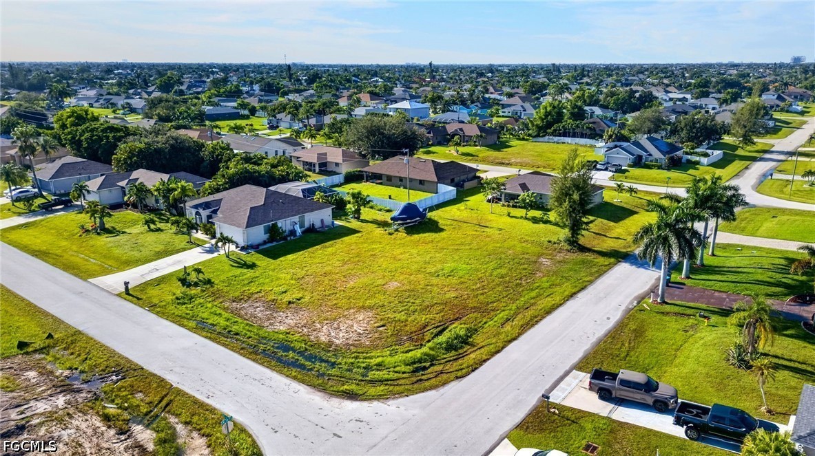 Residential for Sale in Cape Coral, photo 26