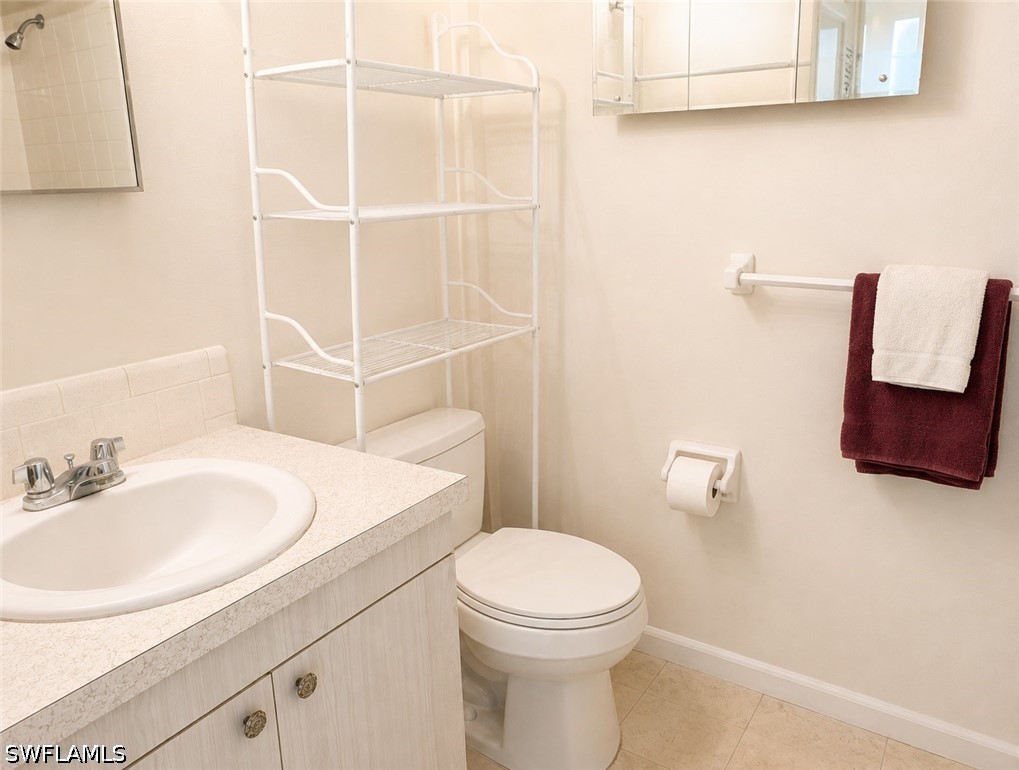 2 Bed SingleFamilyResidence for Sale in Fort Myers, photo 26