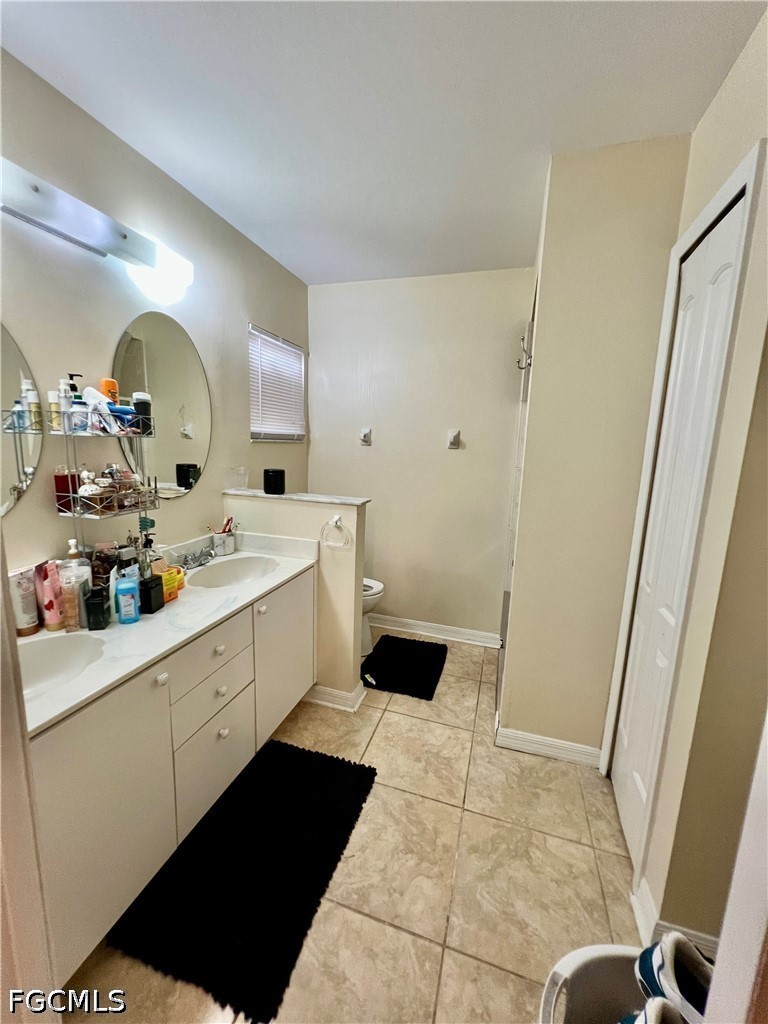 3 Bed SingleFamilyResidence for Sale in Cape Coral, photo 26