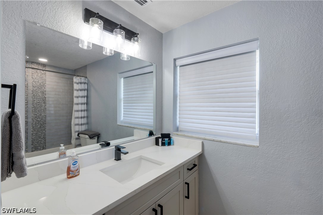 3 Bed Pool Home for Sale in Cape Coral, photo 26