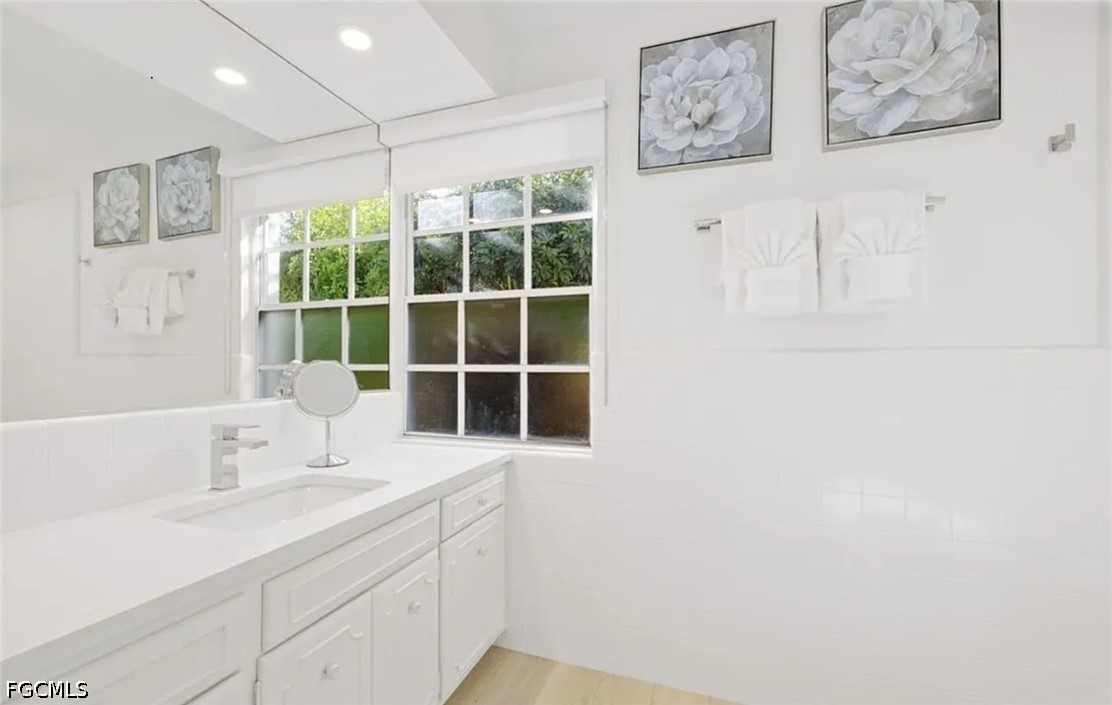 3 Bed SingleFamilyResidence for Sale in Naples, photo 26