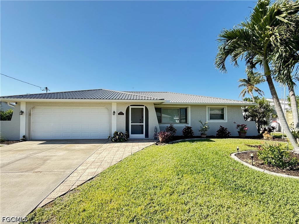 3 Bed Pool Home for Sale in Cape Coral, photo 26