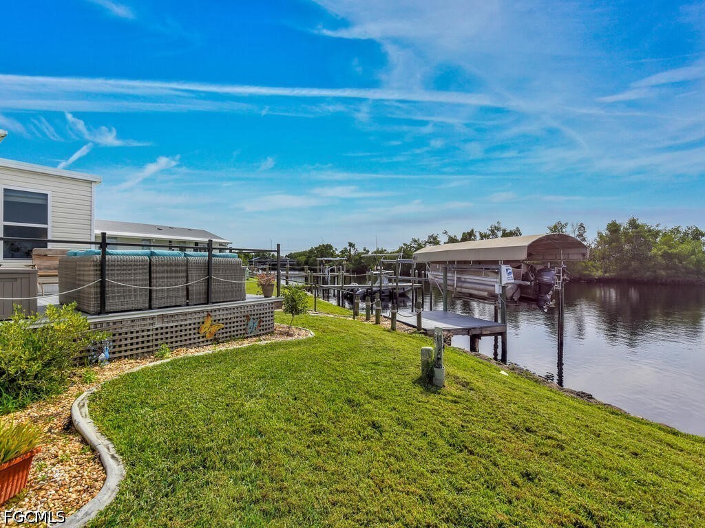 2 Bed Waterfront Home for Sale in Fort Myers, photo 26