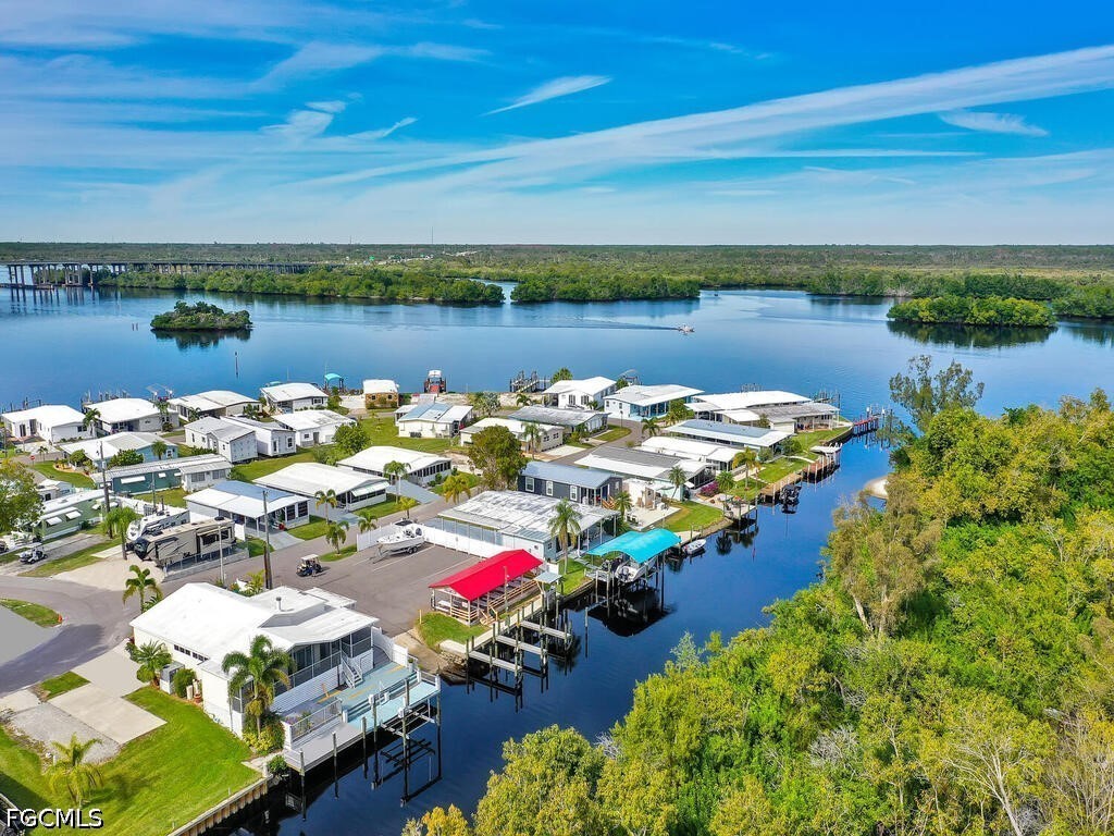 2 Bed ManufacturedHome for Sale in Fort Myers, photo 26
