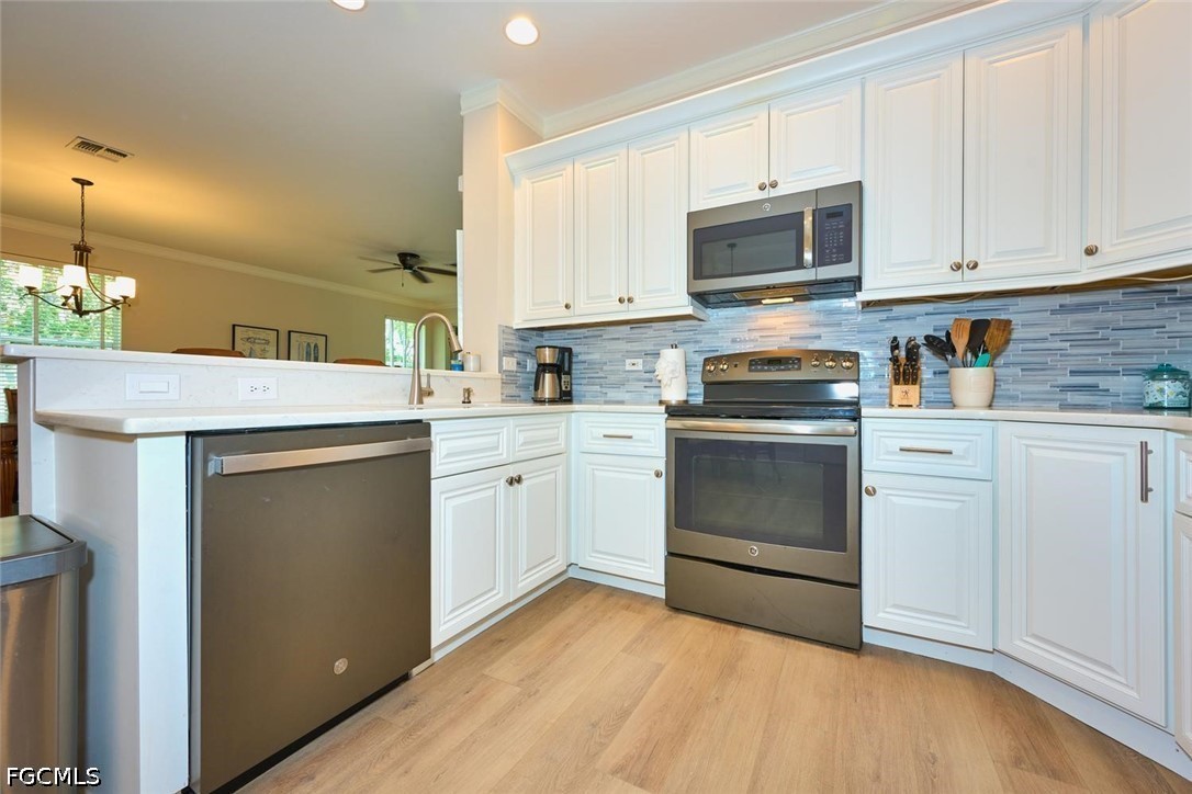 2 Bed Waterfront Home for Sale in Fort Myers, photo 26