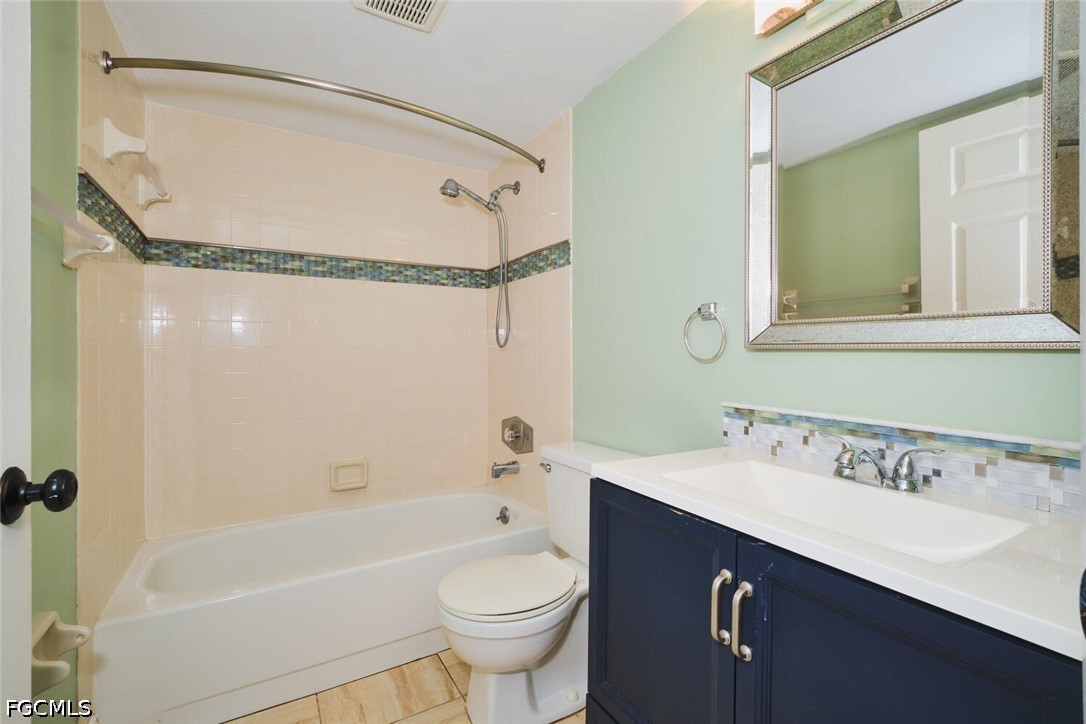2 Bed Waterfront Home for Sale in Cape Coral, photo 26