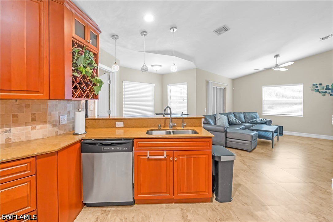 3 Bed SingleFamilyResidence for Sale in Naples, photo 26