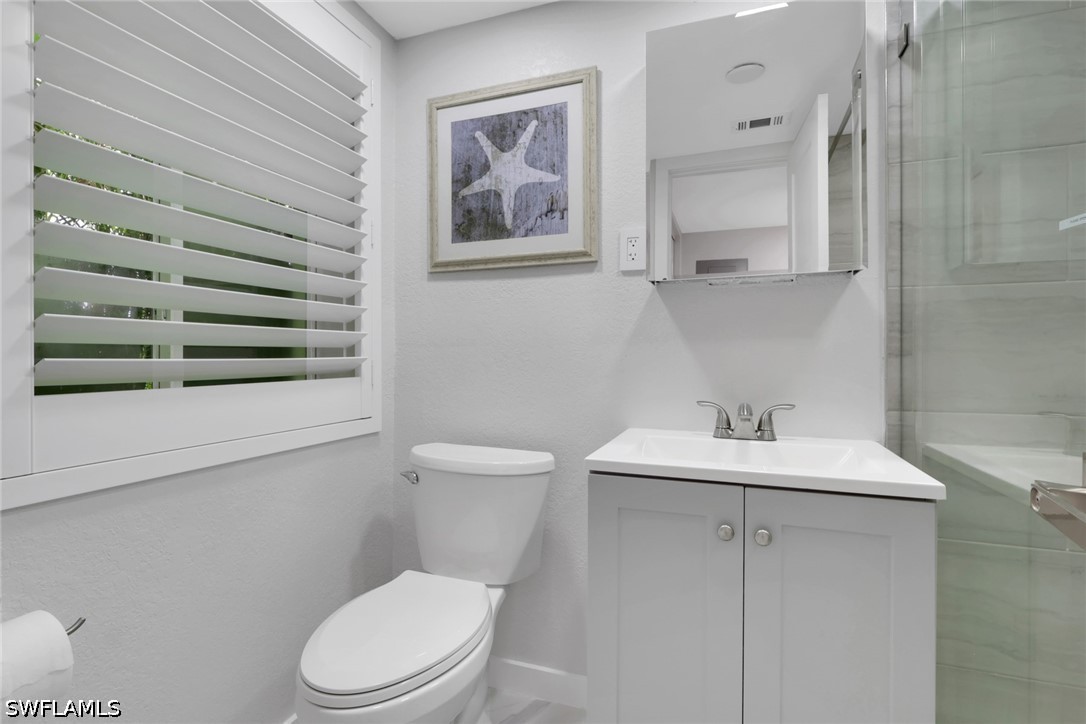 2 Bed Condominium for Sale in Naples, photo 26
