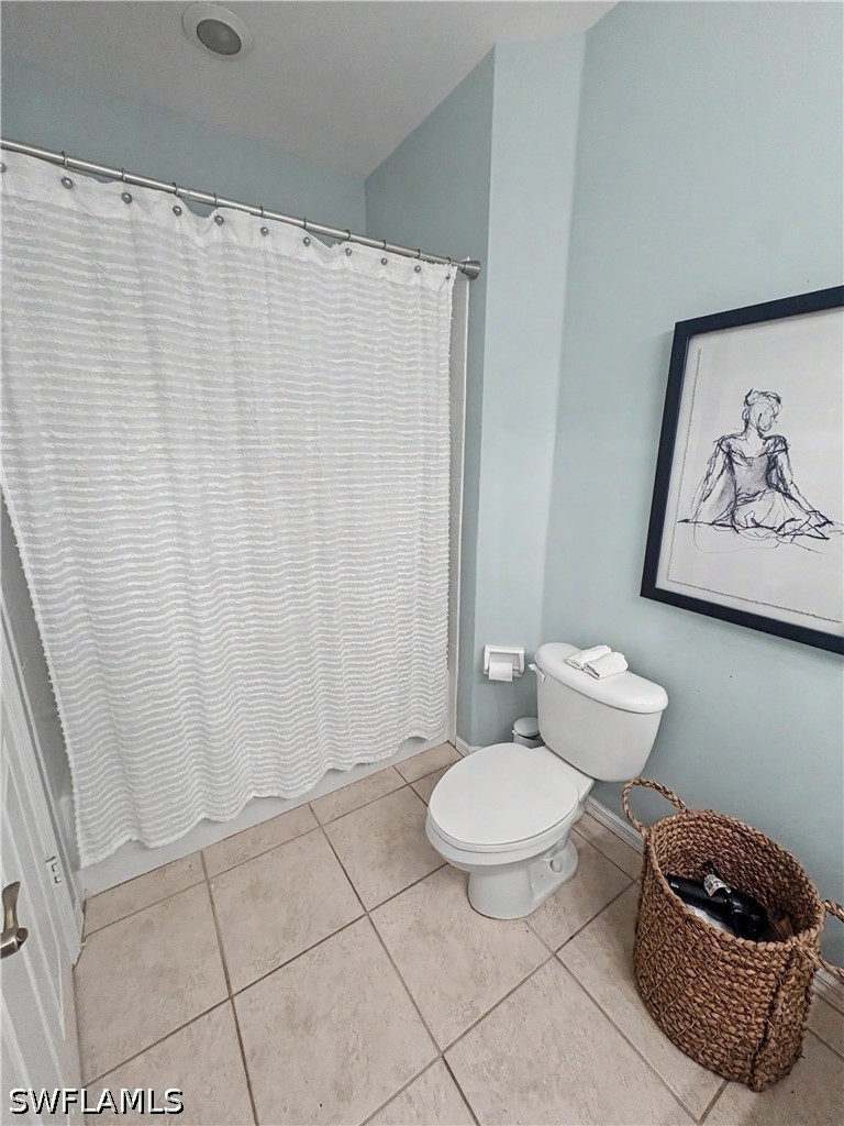 2 Bed Condominium for Sale in Naples, photo 26