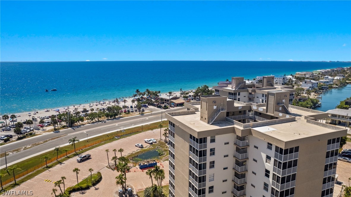 1 Bed Waterfront Home for Sale in Beach And Tennis Club, photo 27