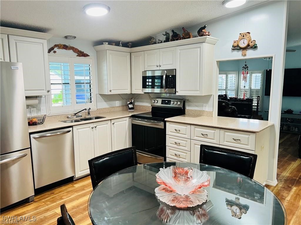 2 Bed ManufacturedHome for Sale in Naples, FL, $208,000 — photo 27