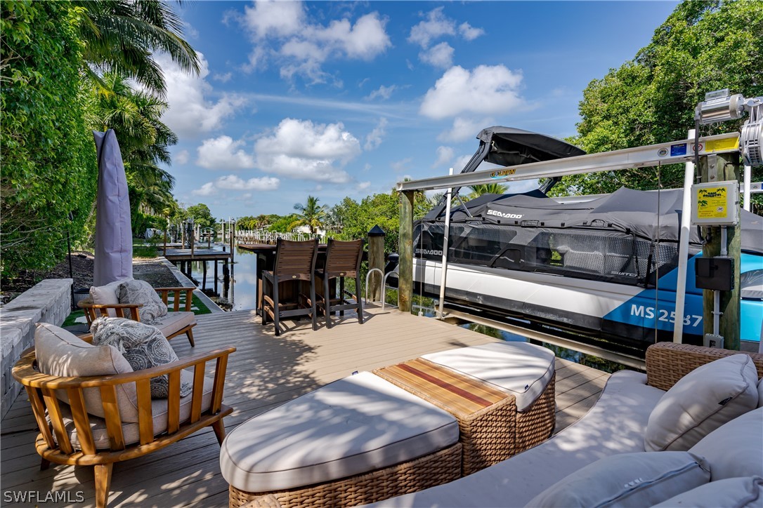Waterfront Home for Sale in Naples, photo 27