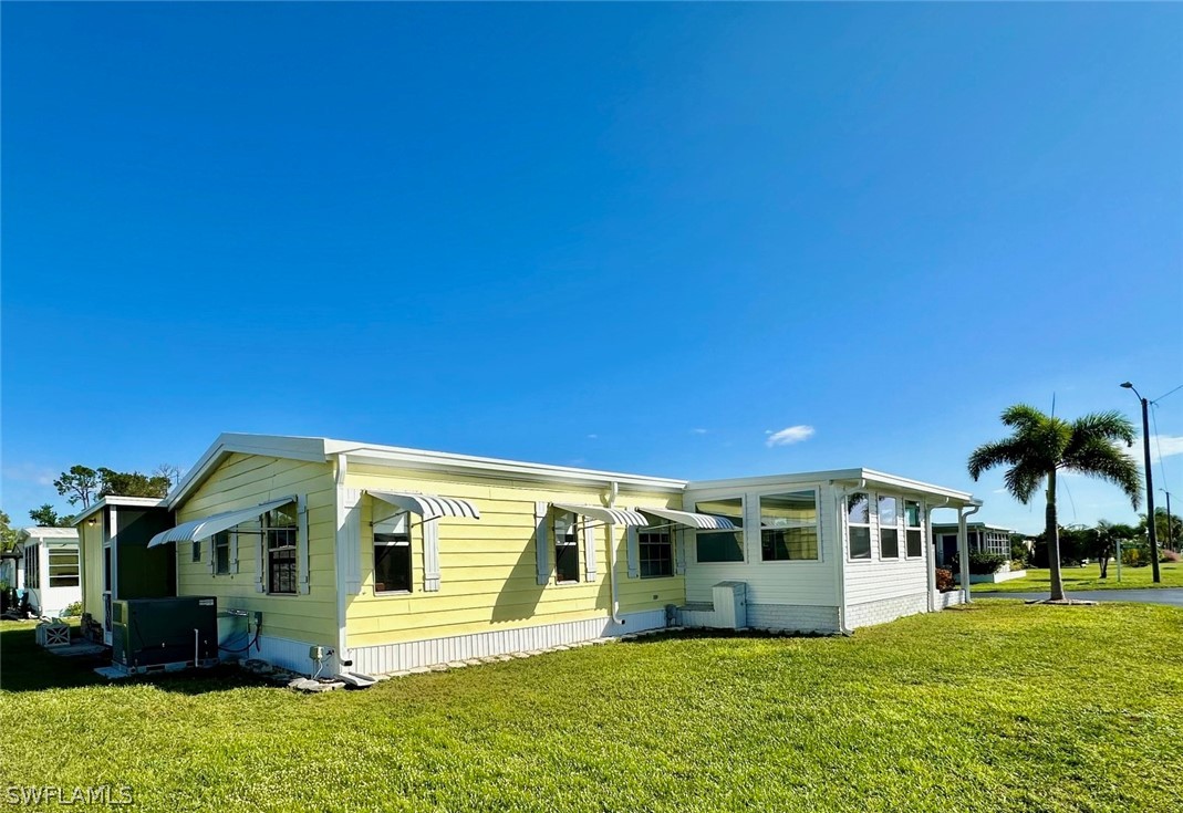 2 Bed ManufacturedHome for Sale in North Fort Myers, FL — photo 27