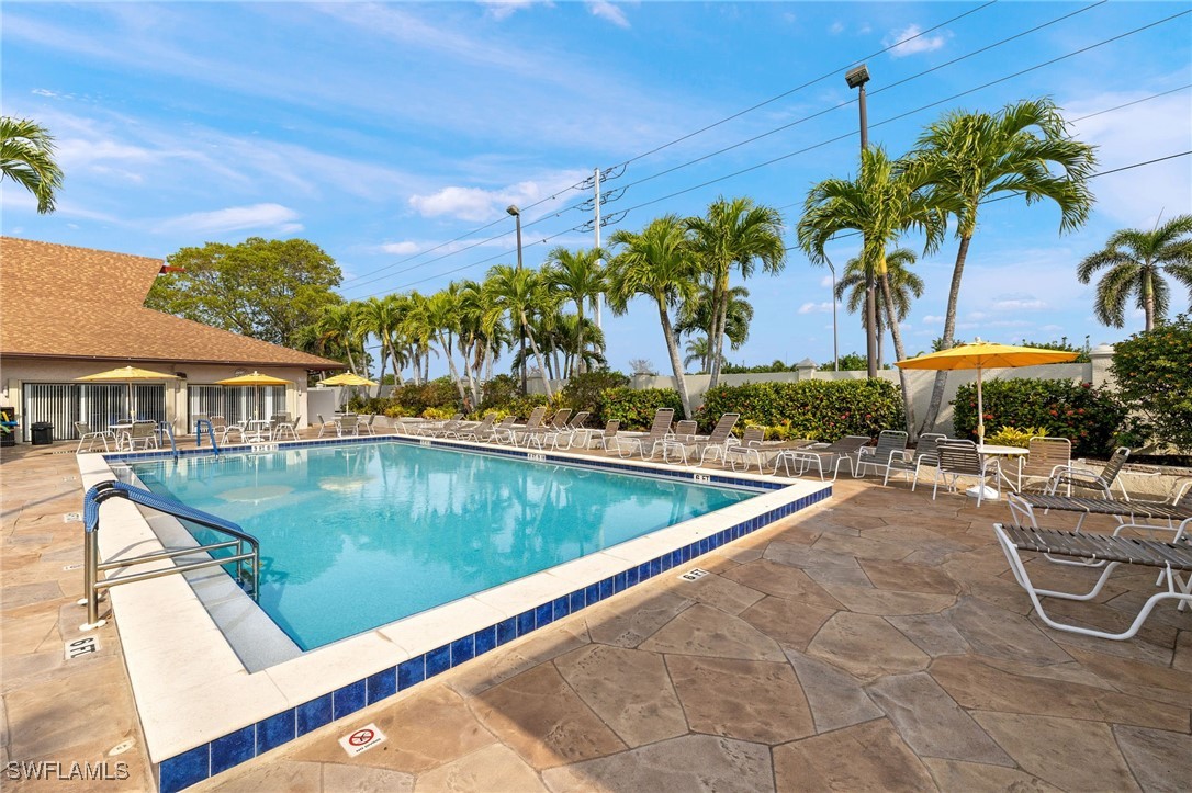 2 Bed Waterfront Home for Sale in Naples, photo 27