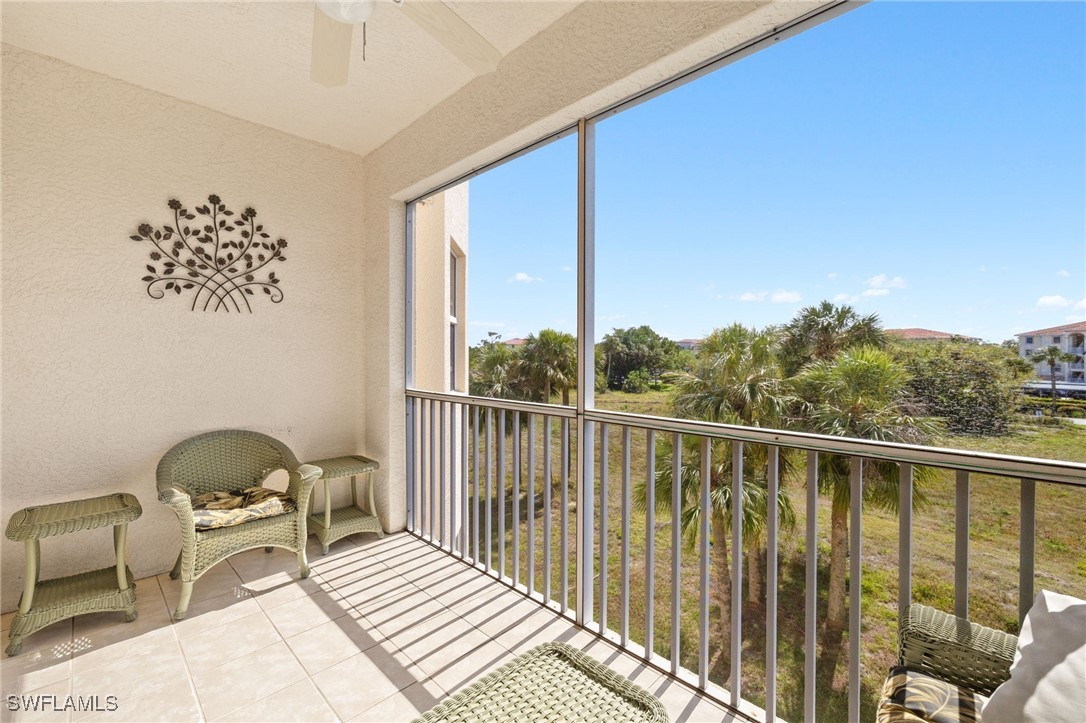 2 Bed Condominium for Sale in Clubhouse Villas, FL, $186,800 — photo 27