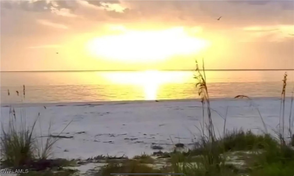 2 Bed Waterfront Home for Sale in Sanibel, photo 27